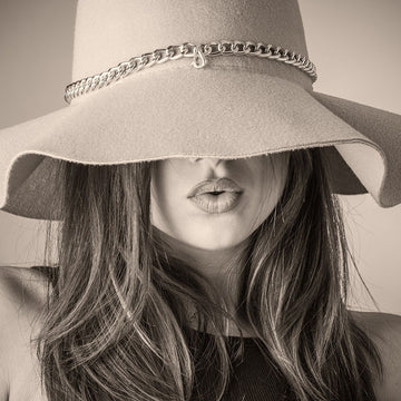 Dressing Distinctively in the Modern World